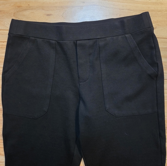 Democracy High Rise Pull-On Crop Pant Rayon/Nylon/Spandex Black Size L - Picture 2 of 7